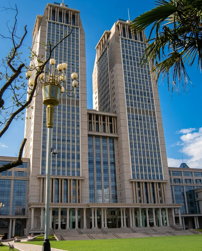 Поступить в Fudan University