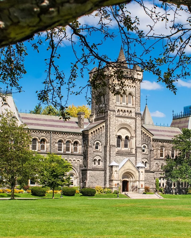 Поступить в University of Toronto