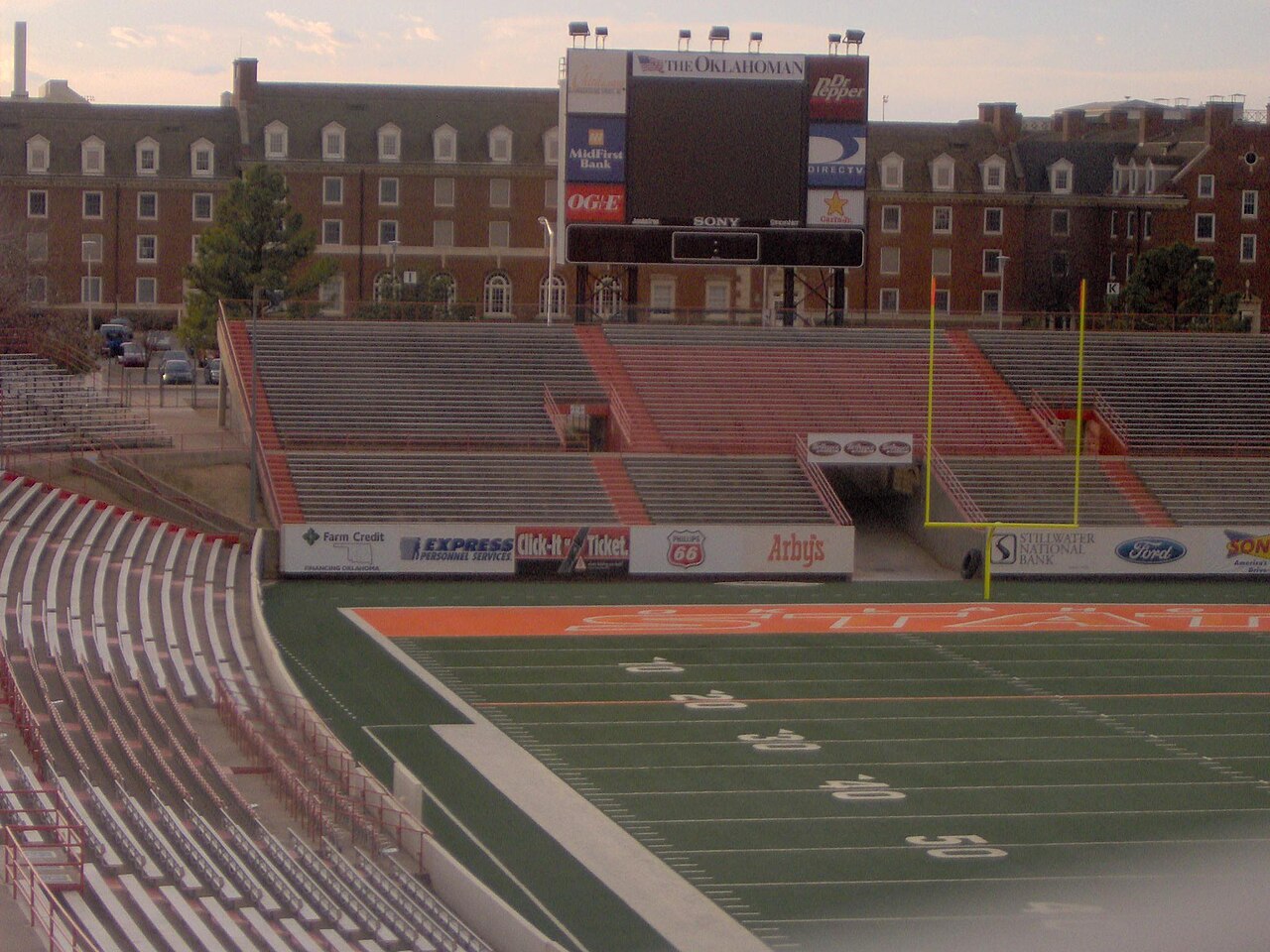 Стадион Бун-Пикенс, Oklahoma State University