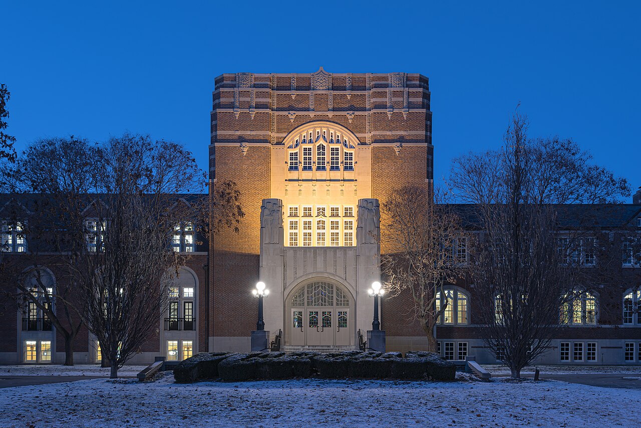 Мемориальный союз в кампусе Purdue