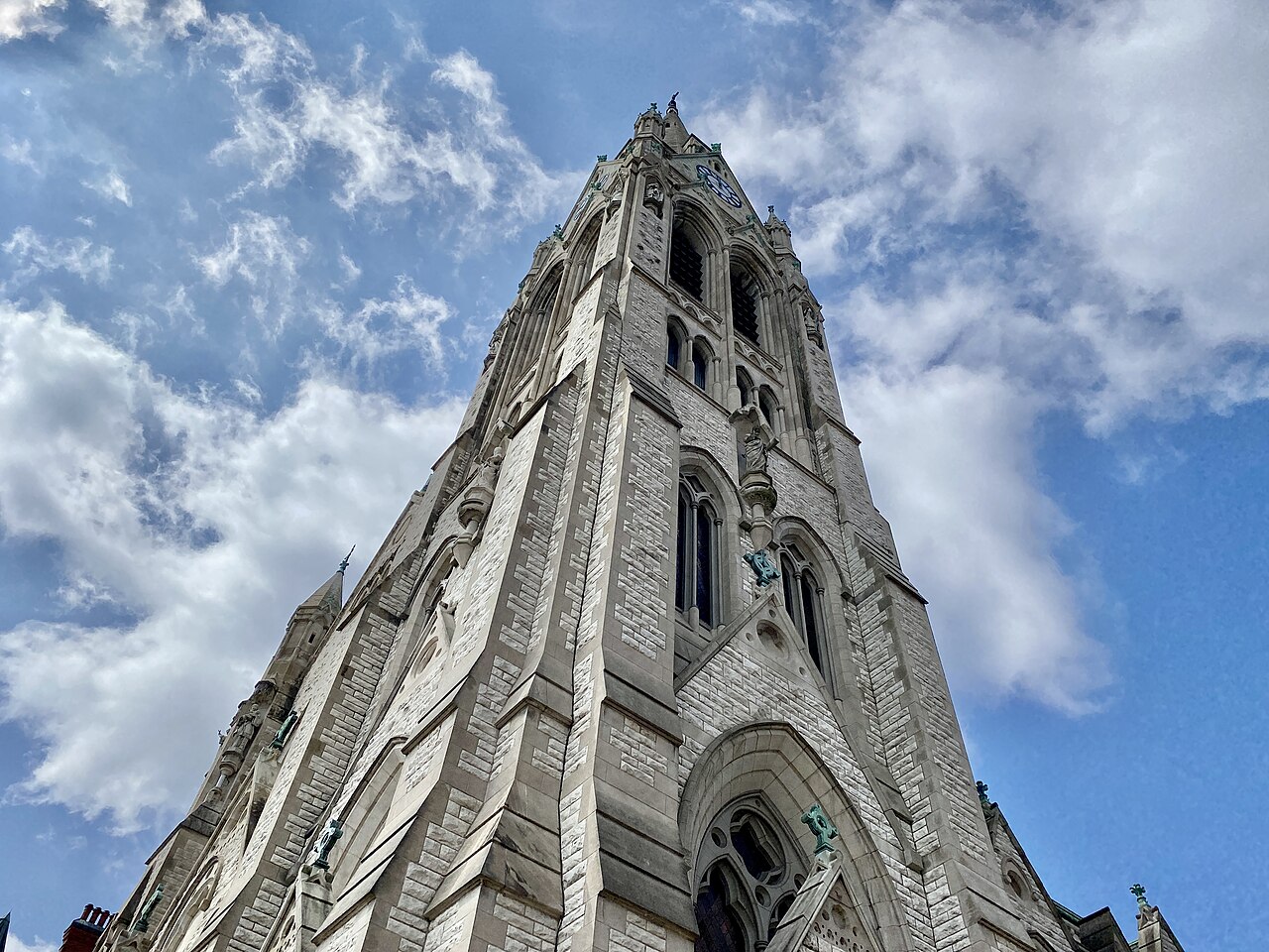 Башня College Church, Saint Louis University