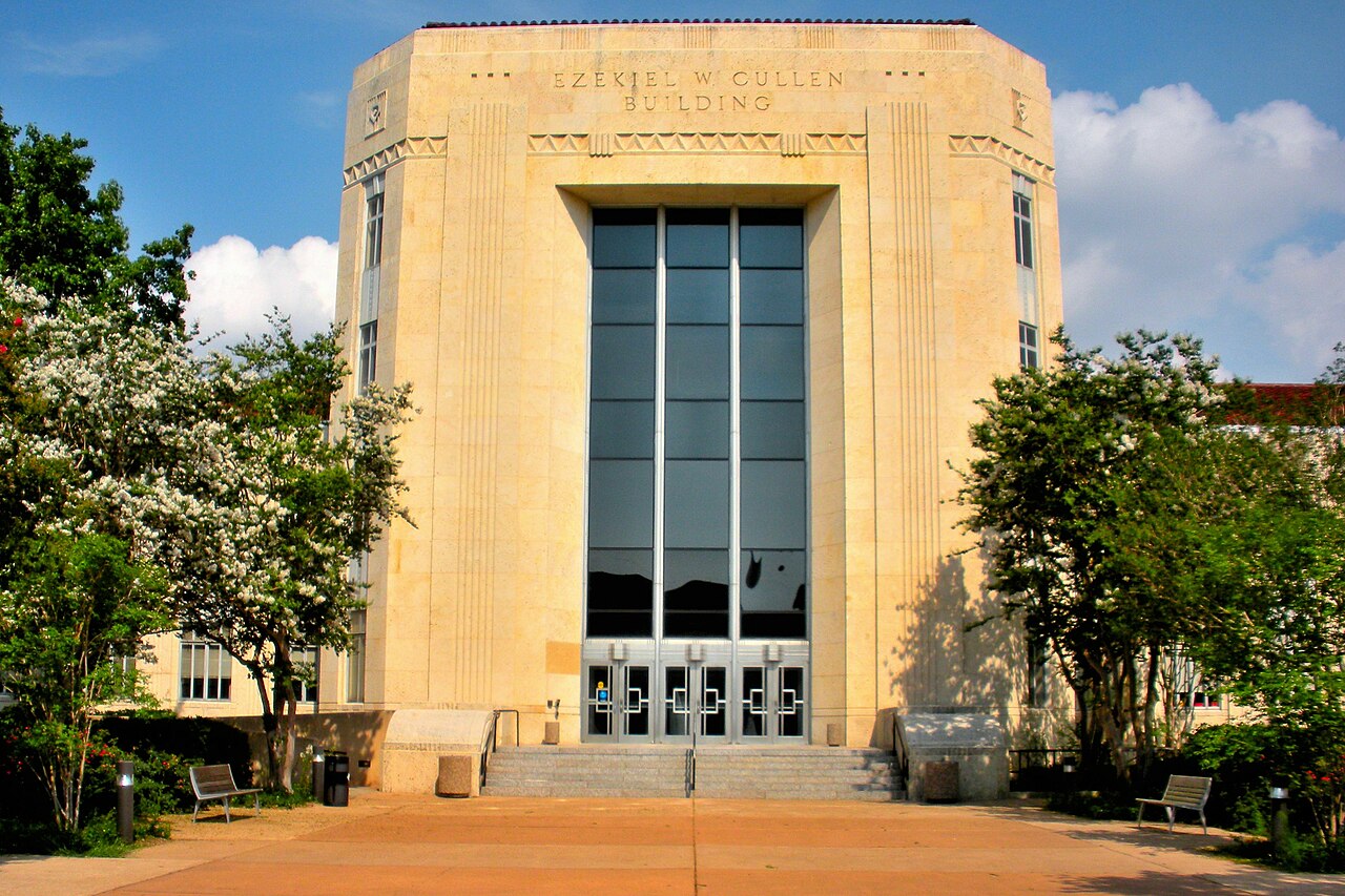 Ар-деко фасад корпуса University of Houston