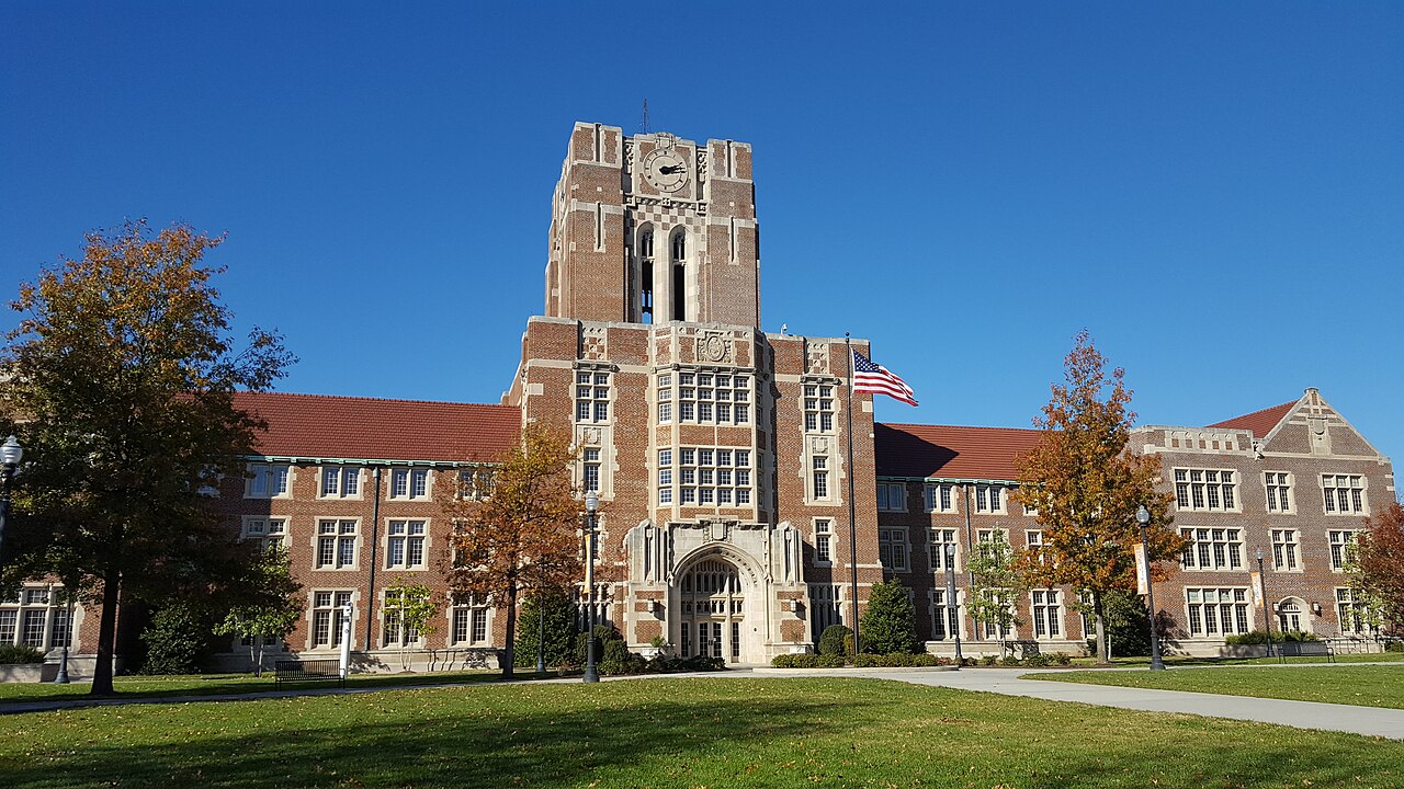 Эйрс-холл на Холме в кампусе University of Tennessee