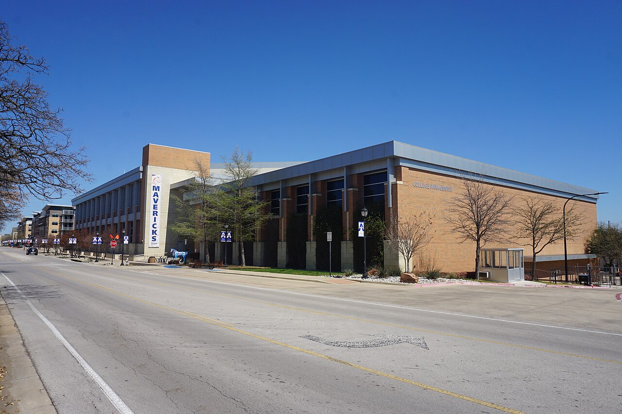 Корпуса района College Park, UT Arlington