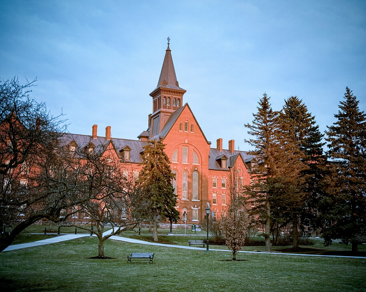 Олд-Милл, University of Vermont
