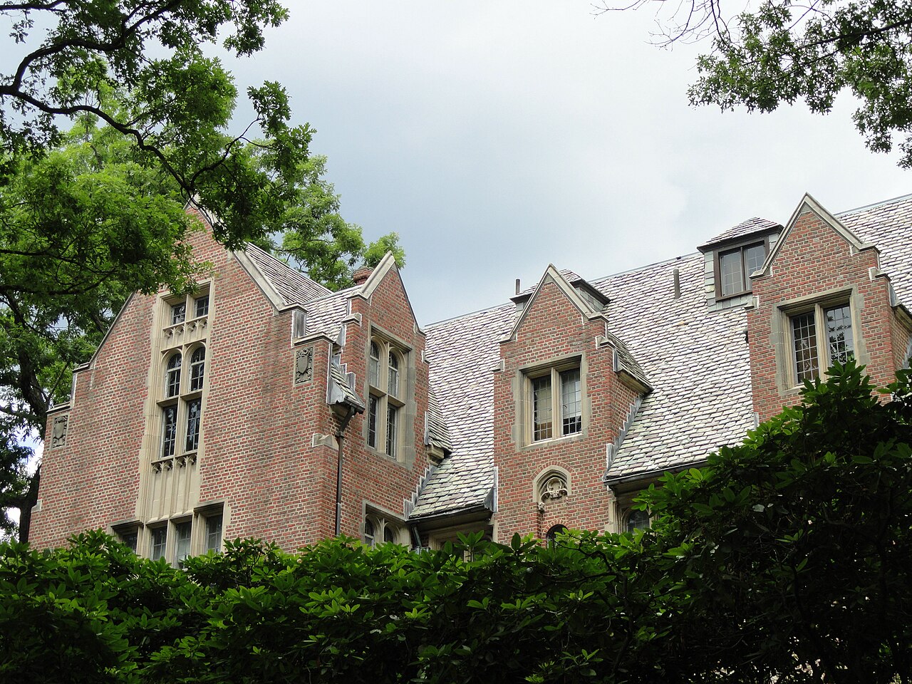 Фаундерс-холл, Wellesley College