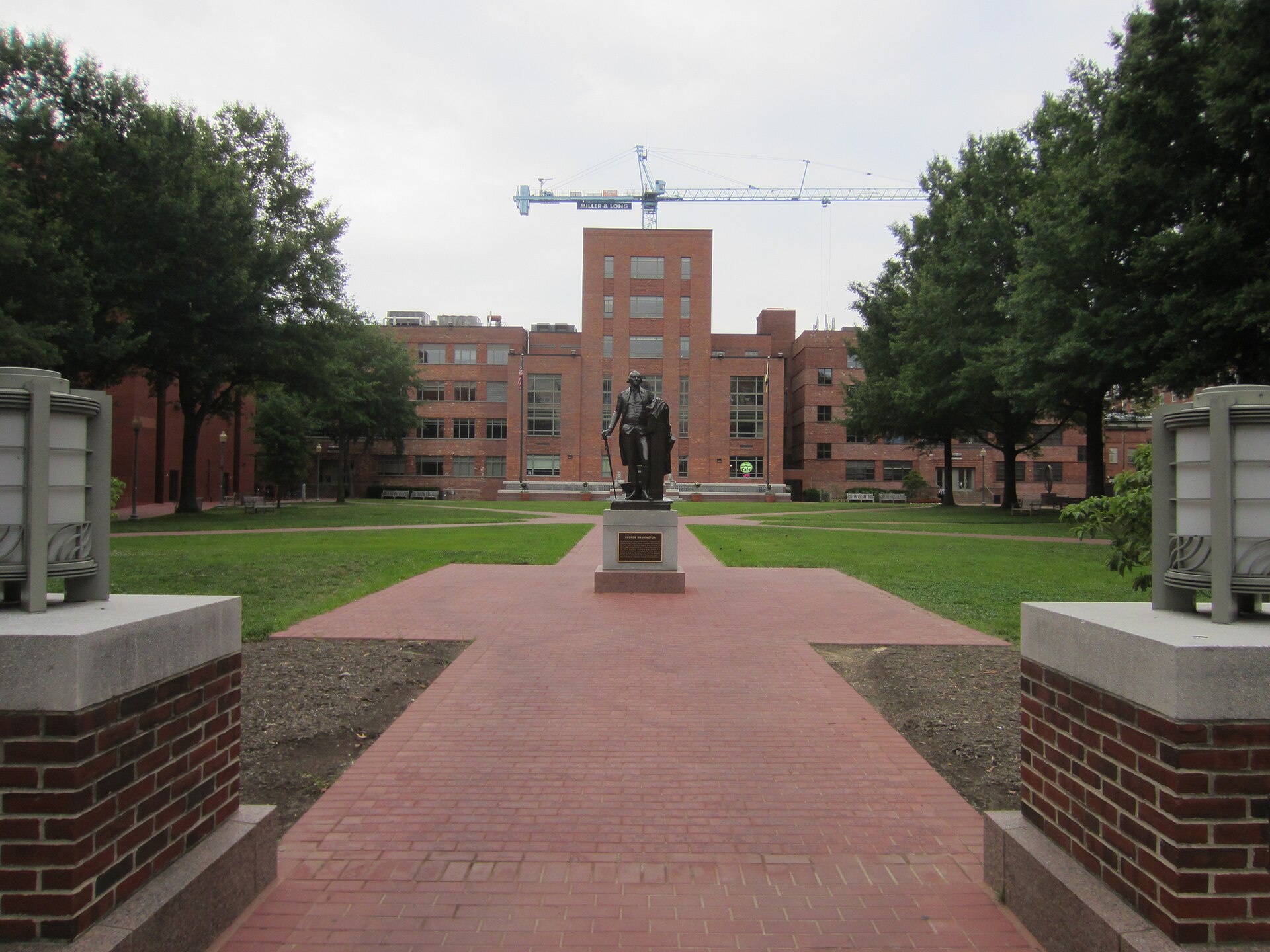Кампус George Washington University